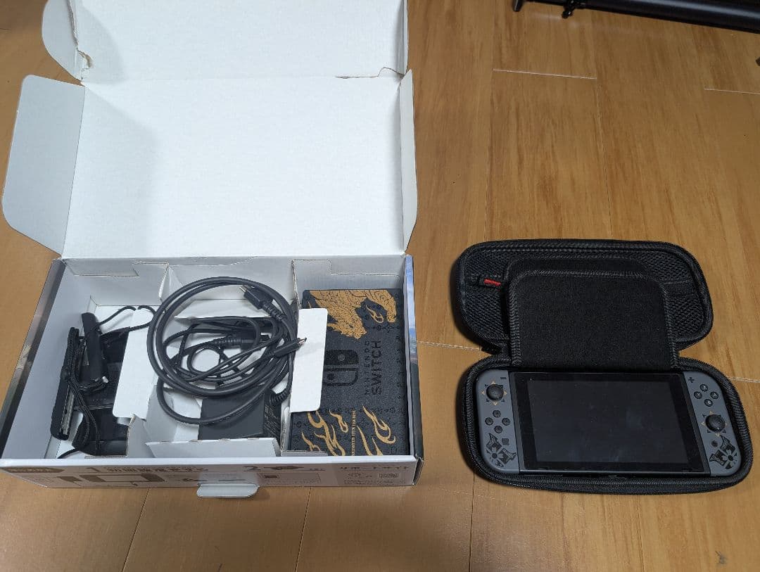 Nintendo Switch 特別版 黒/グレー