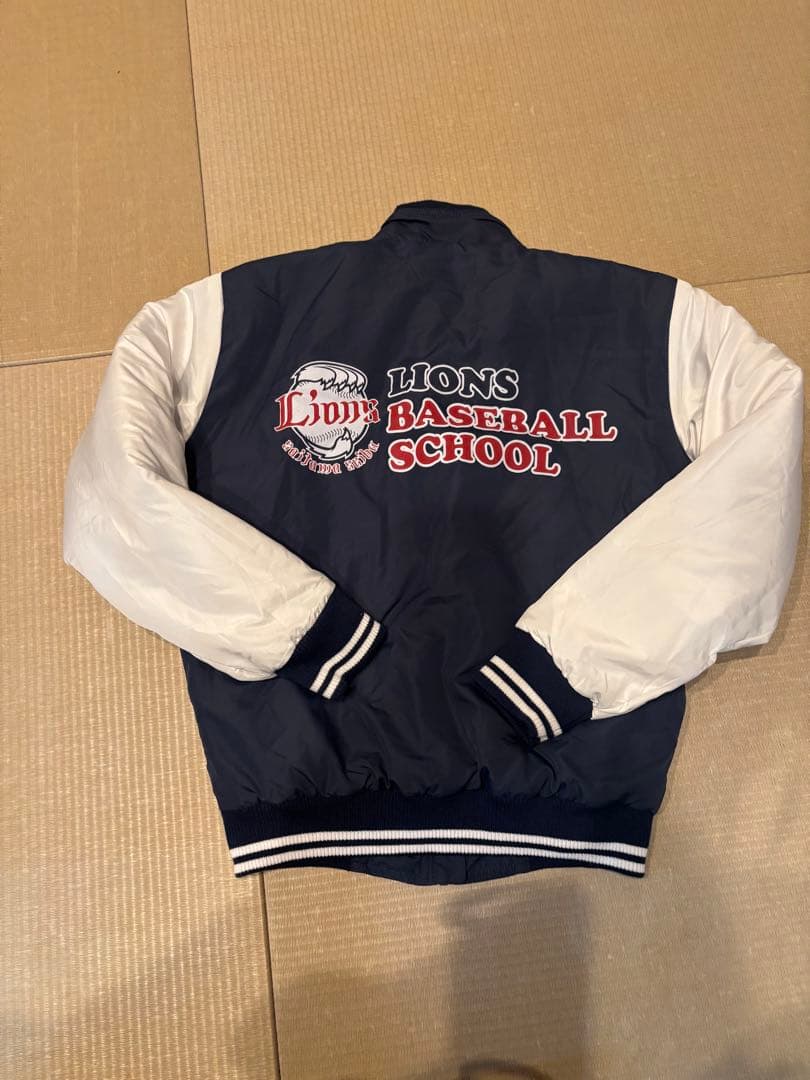 【美品】ライオンズベースボールスクール　ジャケット JLサイズ
