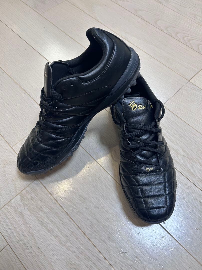 ATHLETA O Rei ブラック サッカーシューズ