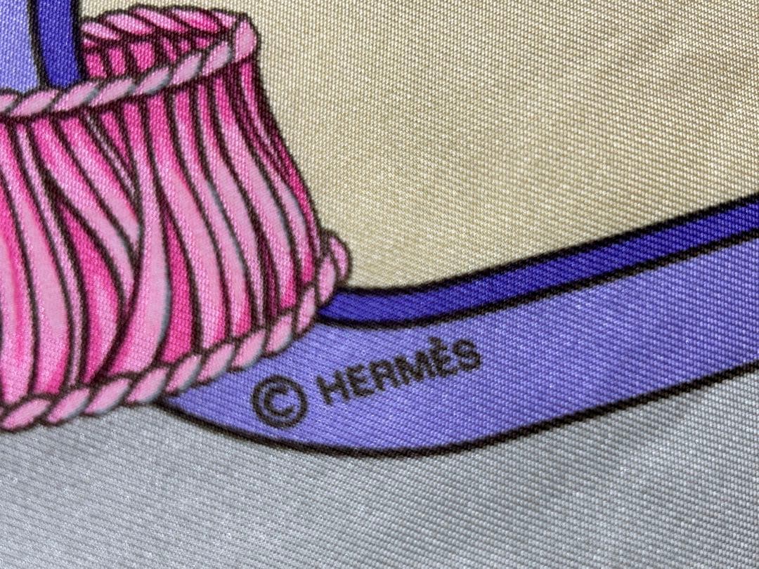 HERMES　シルクスカーフ　88cm四方　大判サイズ　エルメス　フランス製