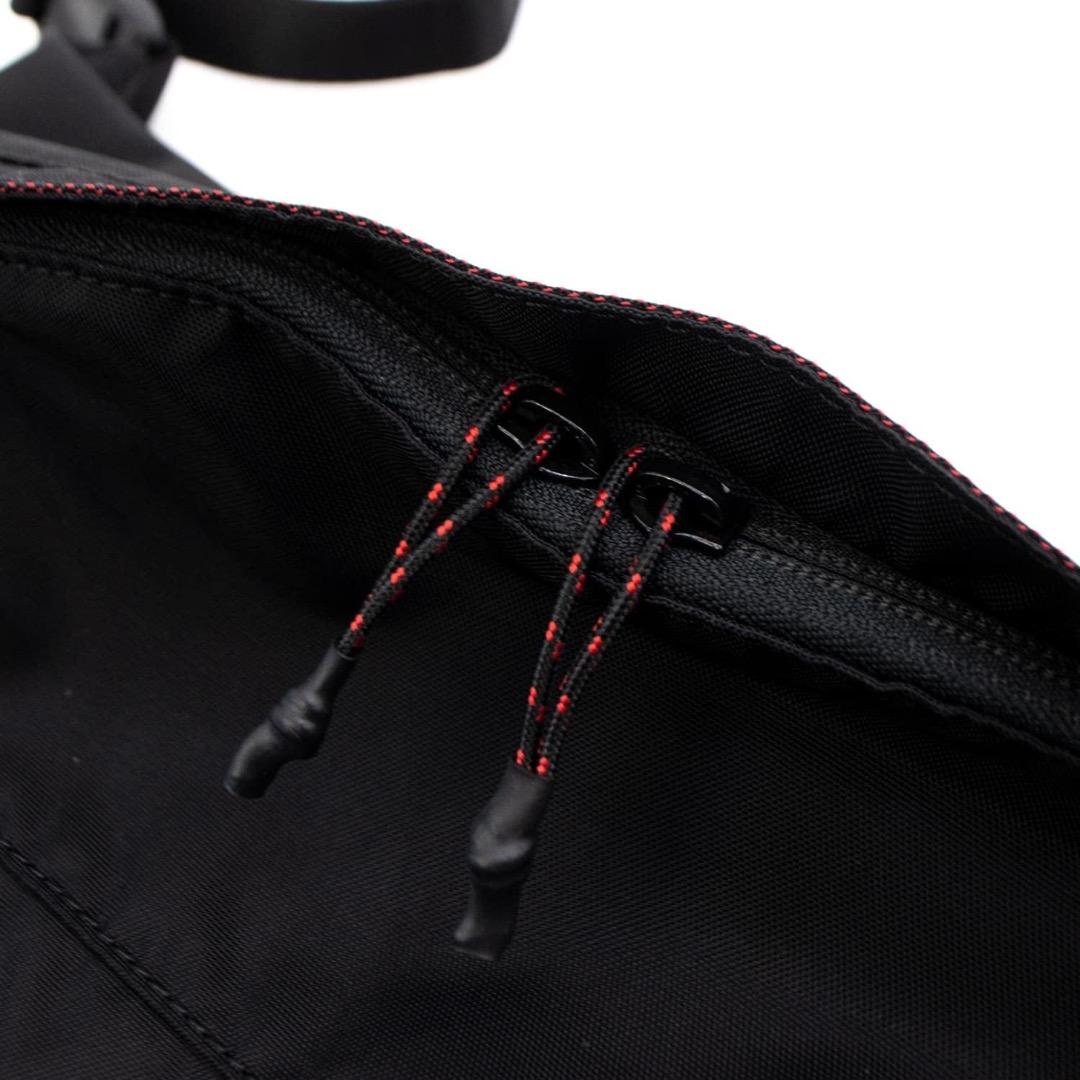 新品 BRIEFING フライフロントクロスボディ バッグ BRG213L66