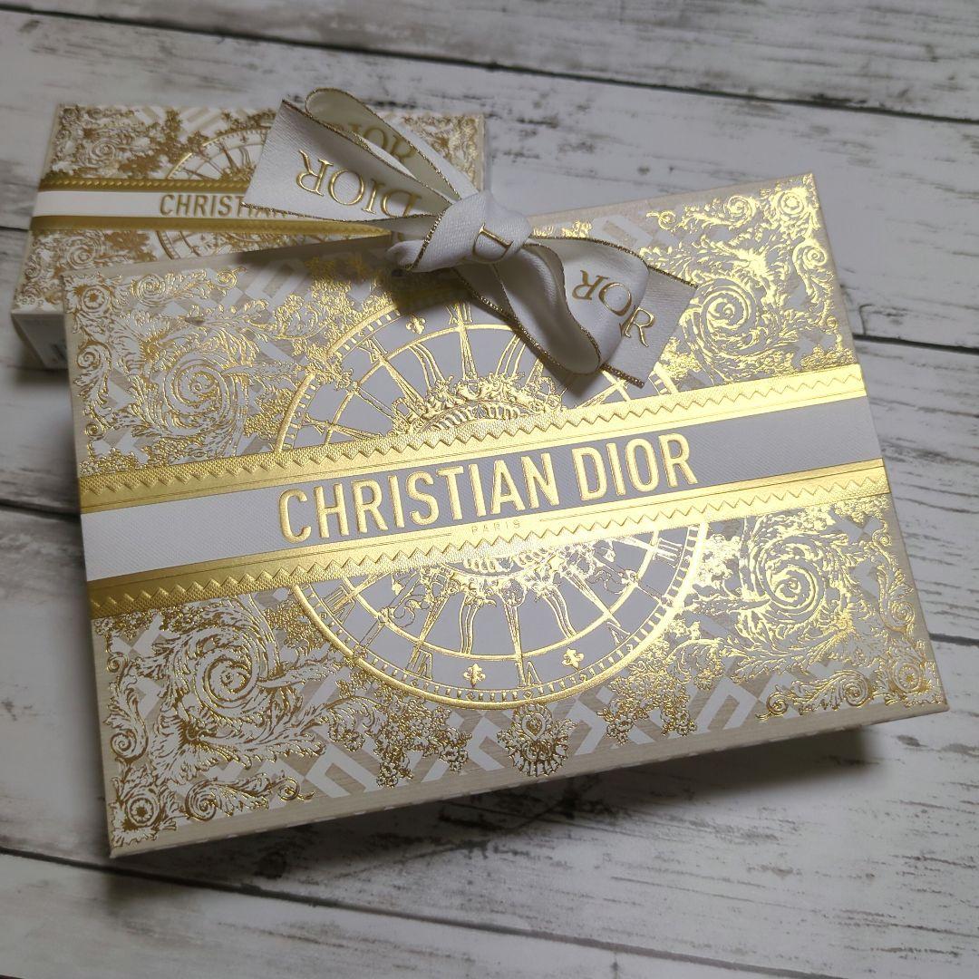 ★*゜様 CHRISTIAN DIOR クリスマスコフレ2024限定アイシャドウ