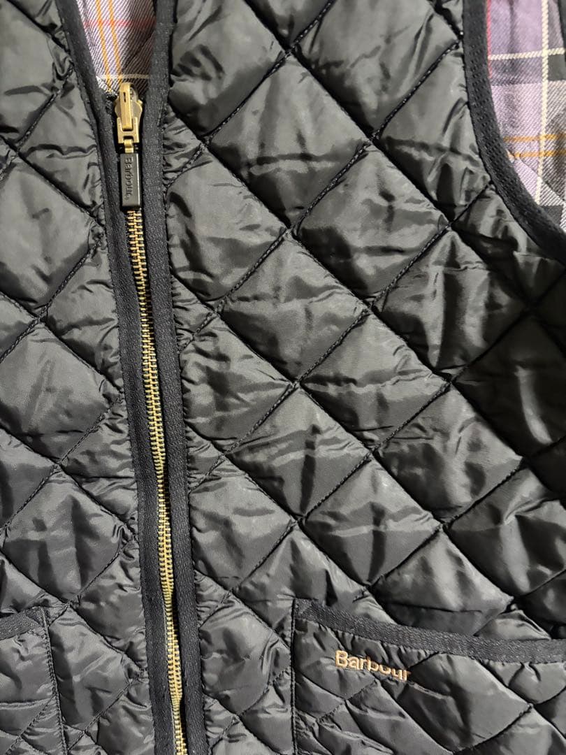 Barbour ブラック キルティングベスト