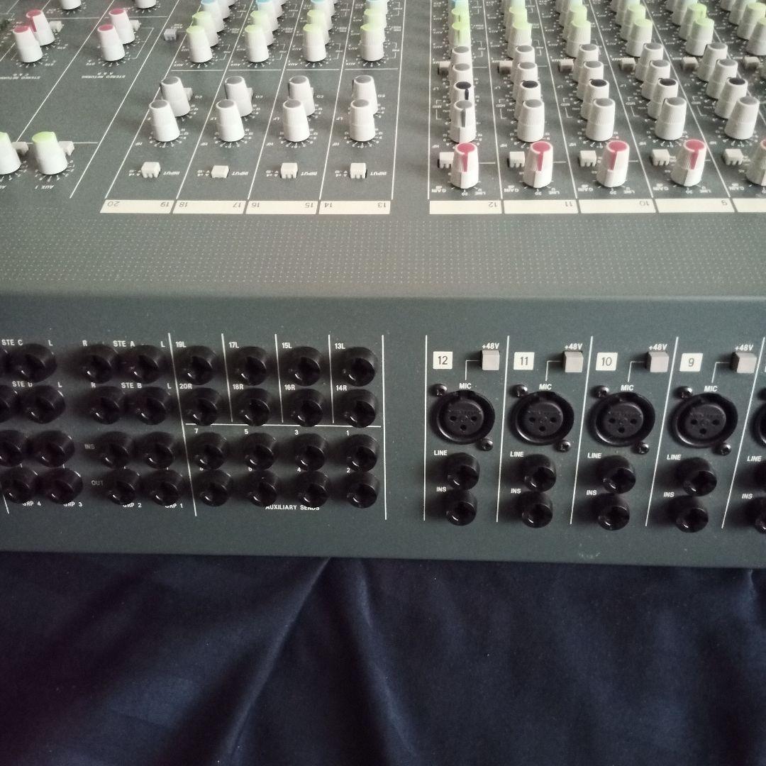Soundcraft Spirit 4 アナログミキサー 16チャンネル
