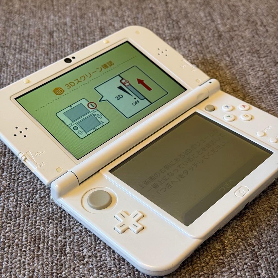 Newニンテンドー3DS LL パールホワイト 上画面IPS搭載 箱付き