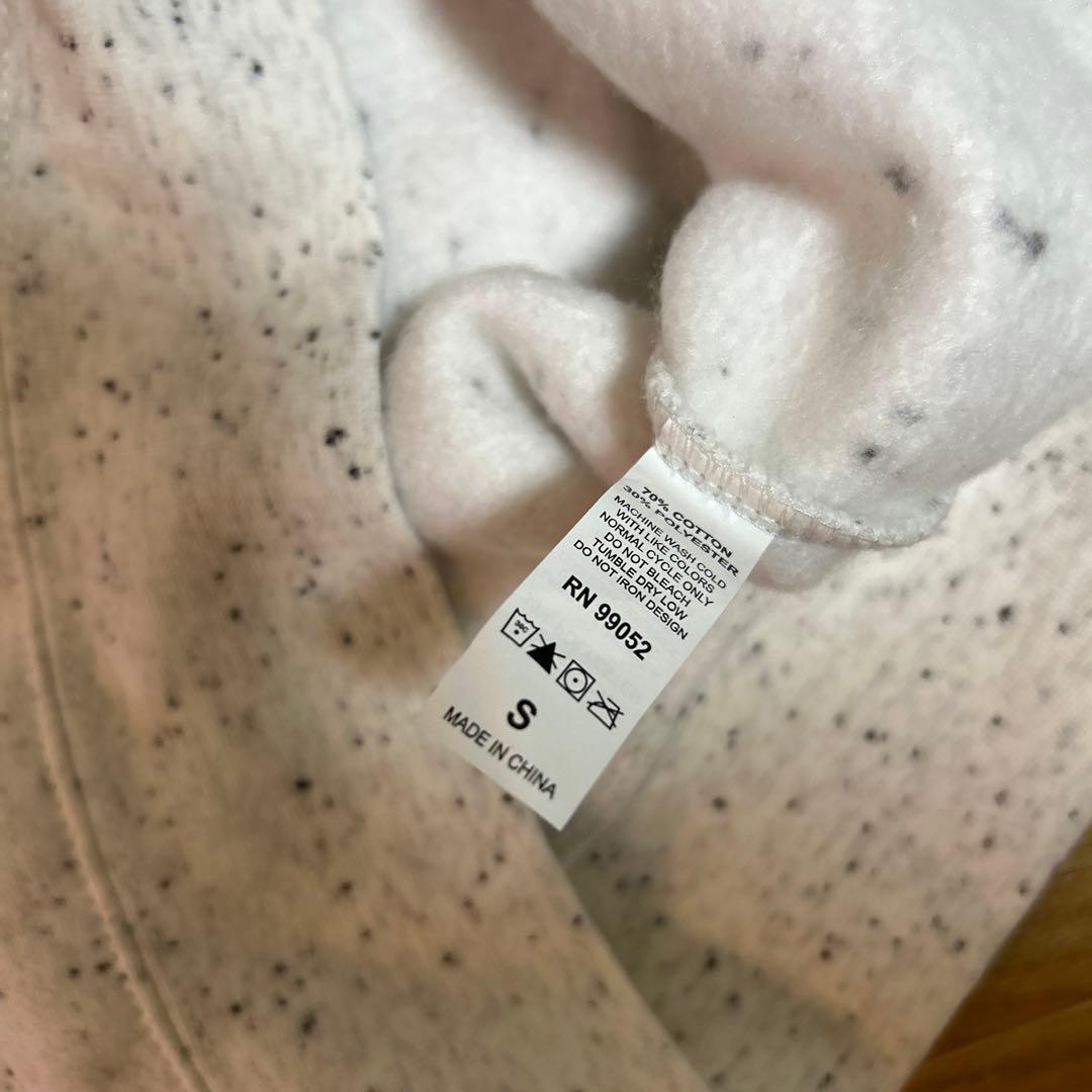 Glossier フリース　パーカー　フーディー