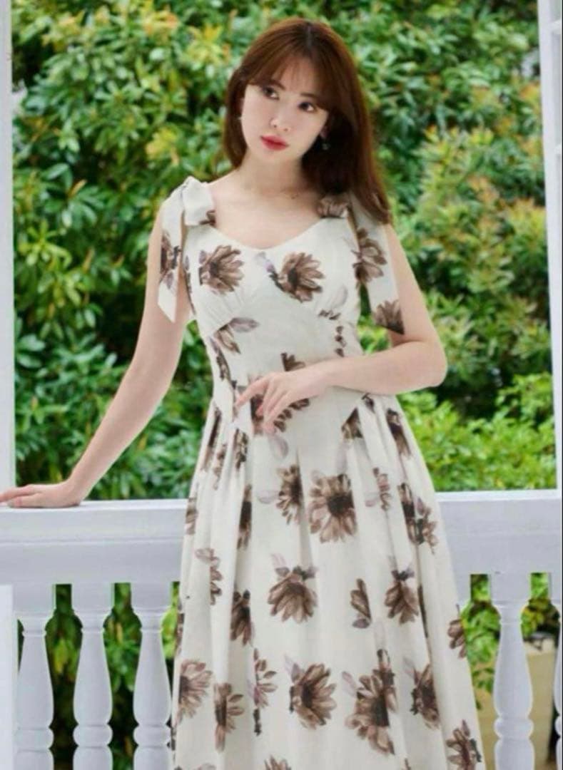 ワンピース Herlipto Sunflower-Printed Midi Dress S