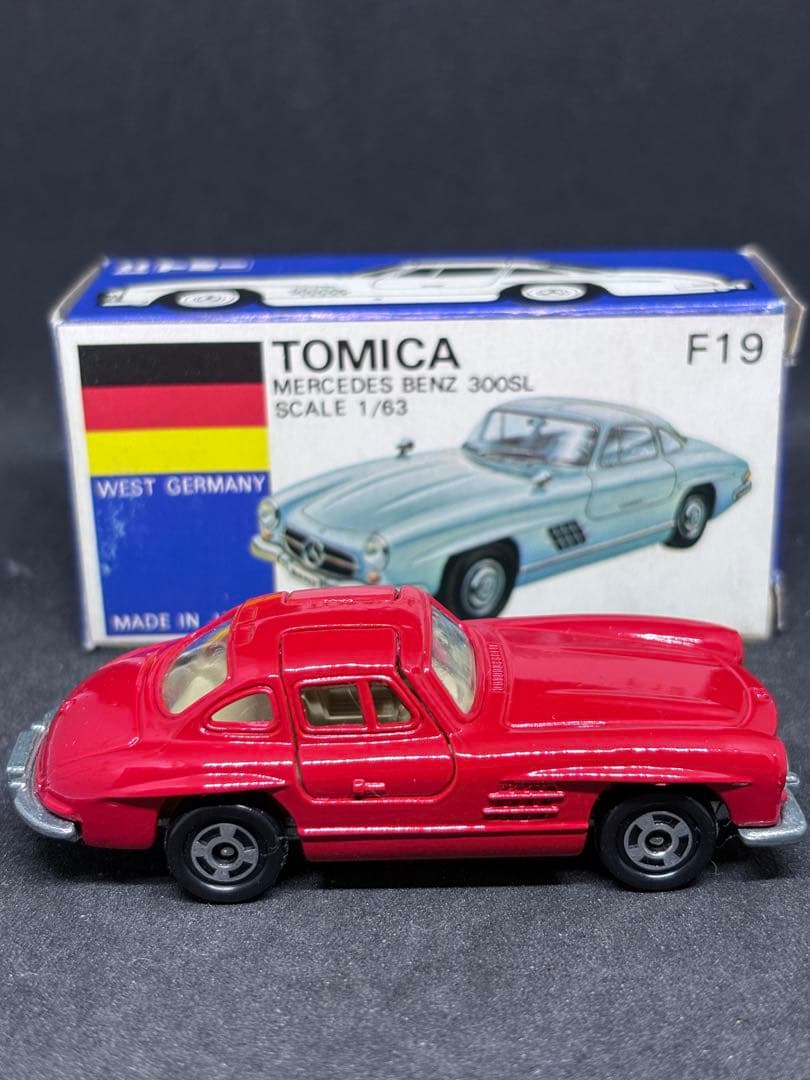 トミカ 青箱 日本製 F19 メルセデス ベンツ 300SL 赤