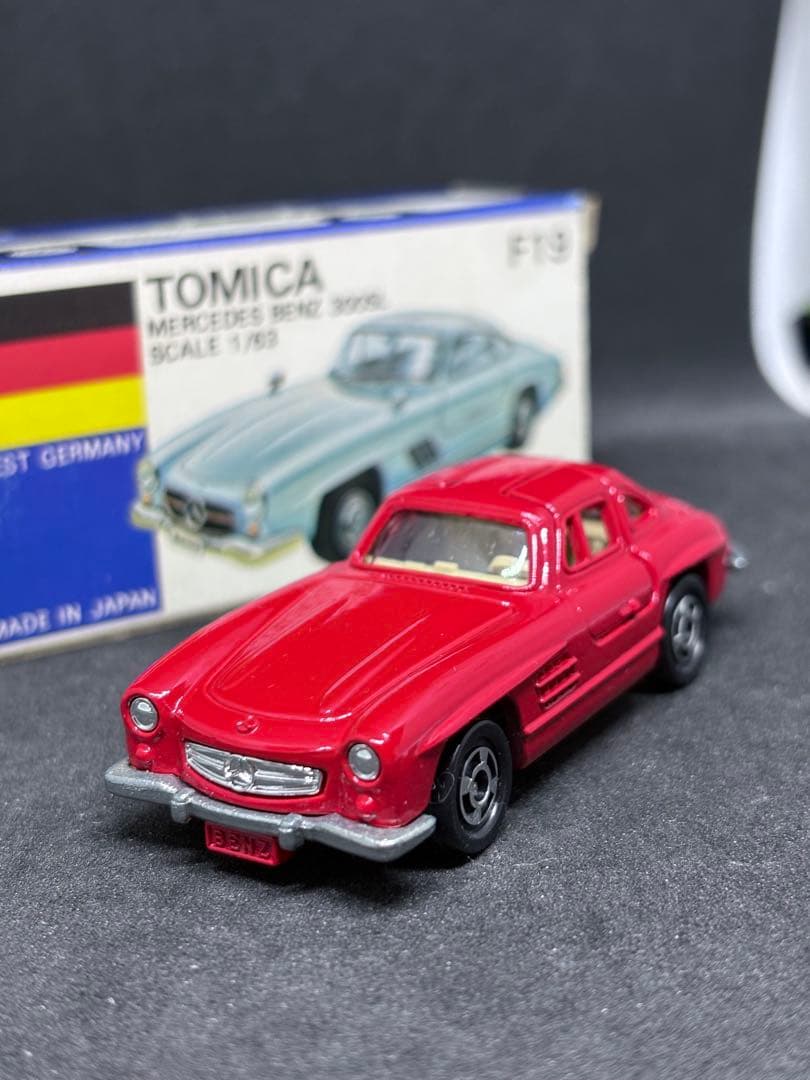 トミカ 青箱 日本製 F19 メルセデス ベンツ 300SL 赤