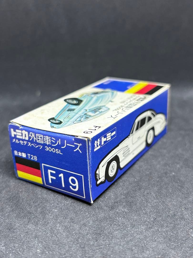 トミカ 青箱 日本製 F19 メルセデス ベンツ 300SL 赤