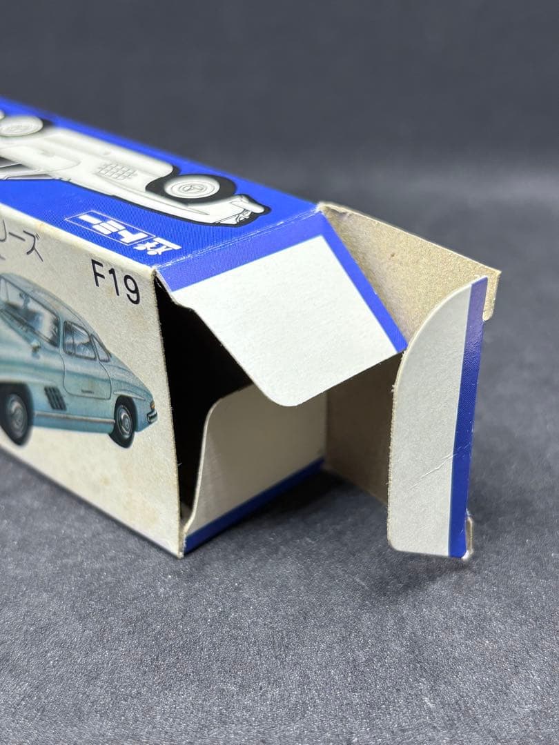 トミカ 青箱 日本製 F19 メルセデス ベンツ 300SL 赤