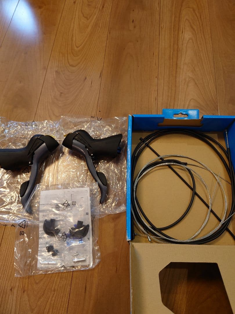 シマノ　ST2400　未使用　長期保管品