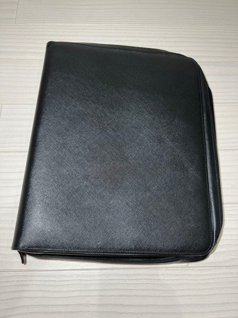 PRADA マルチケース 黒 A4サイズ対応