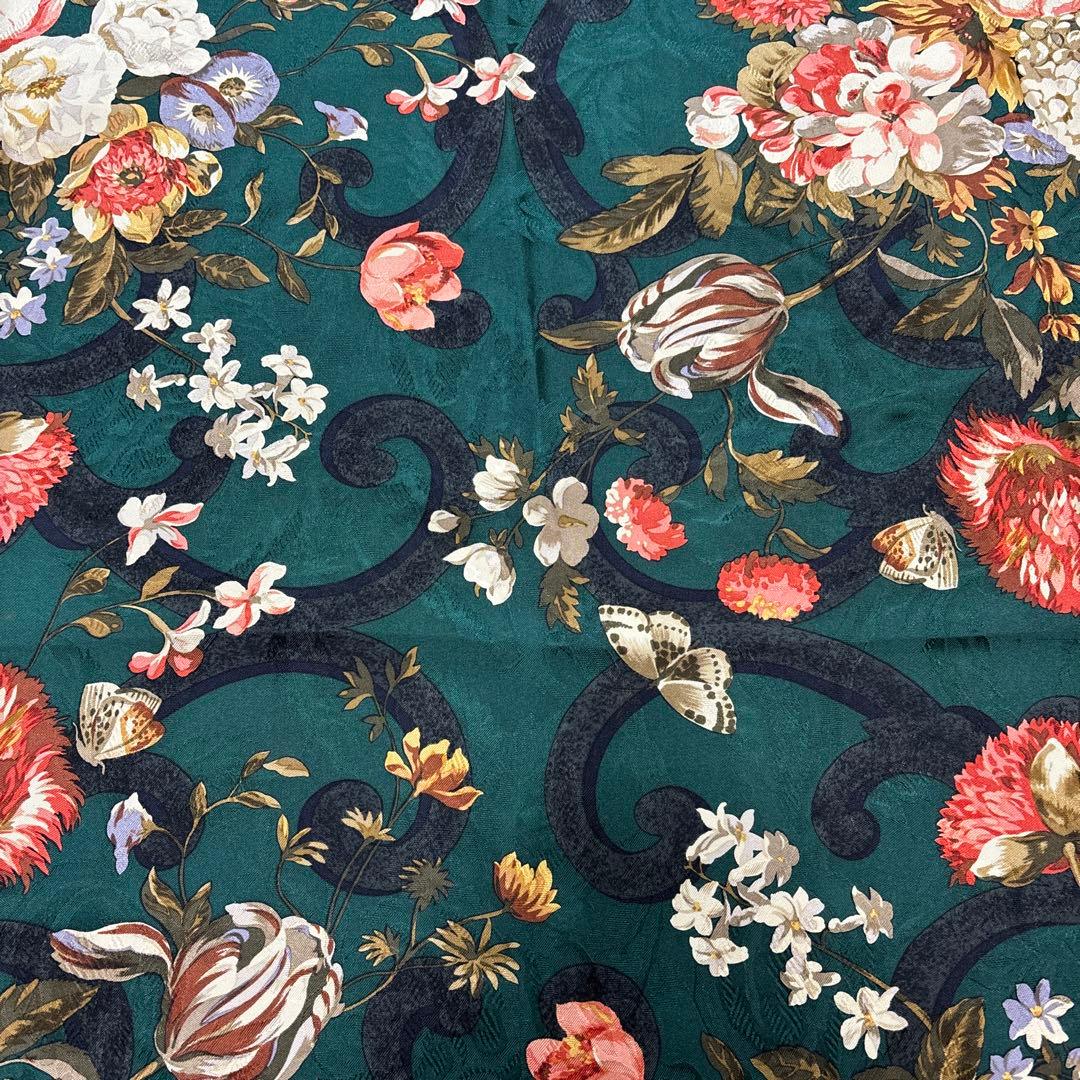 美品　Ralph Lauren 大判 シルク100%スカーフ