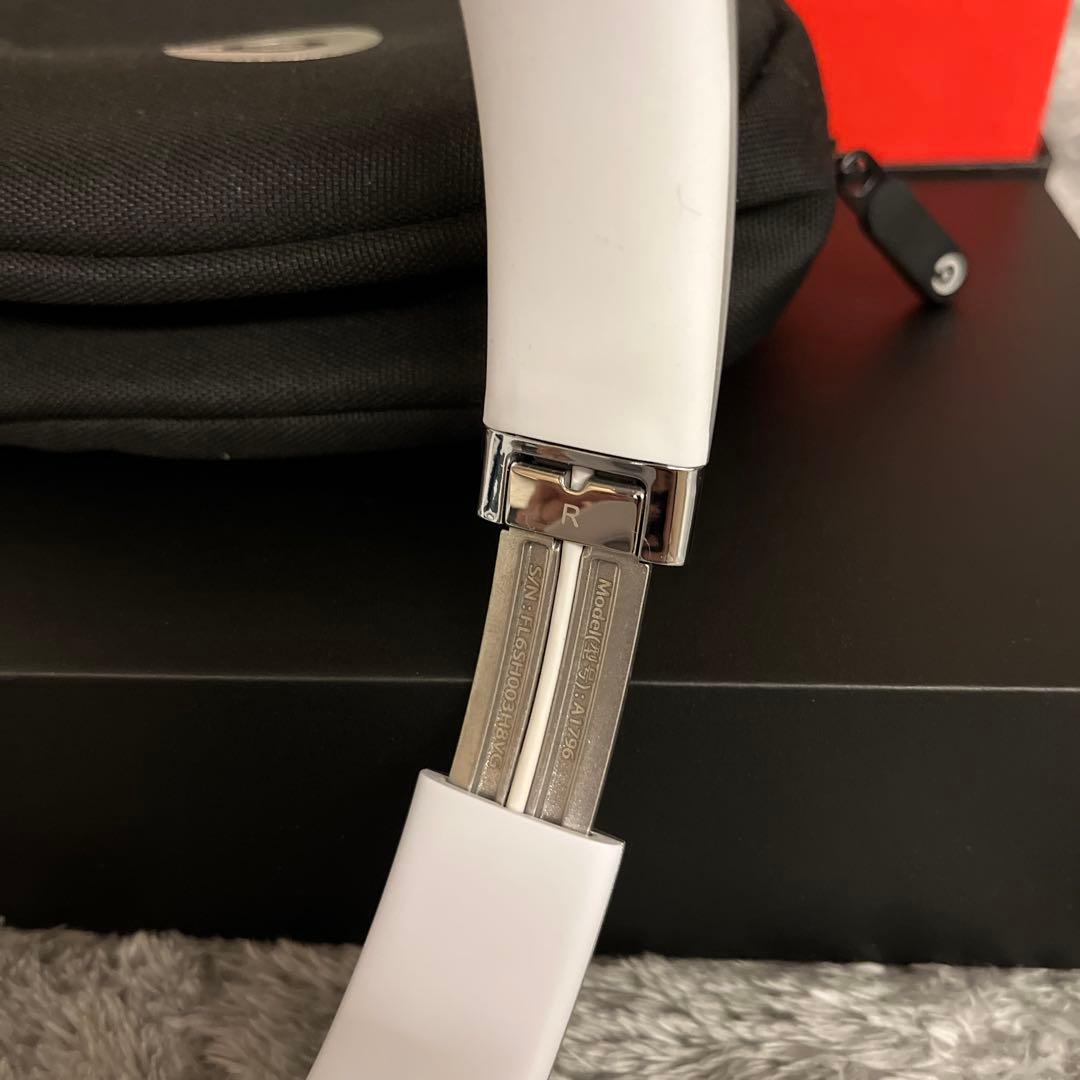 beats solo3 wireless スペシャルエディション シルバー