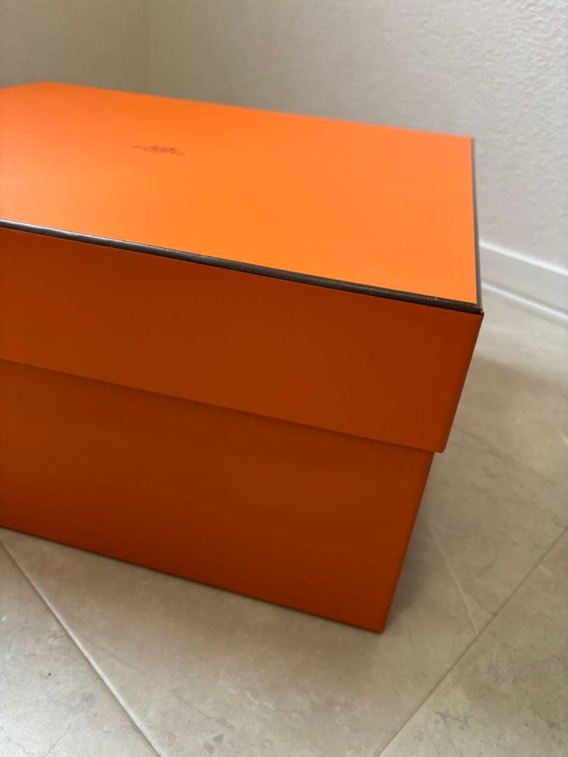 空箱　HERMES エルメス　ギフト箱 約37cm x 15cm x 33cm