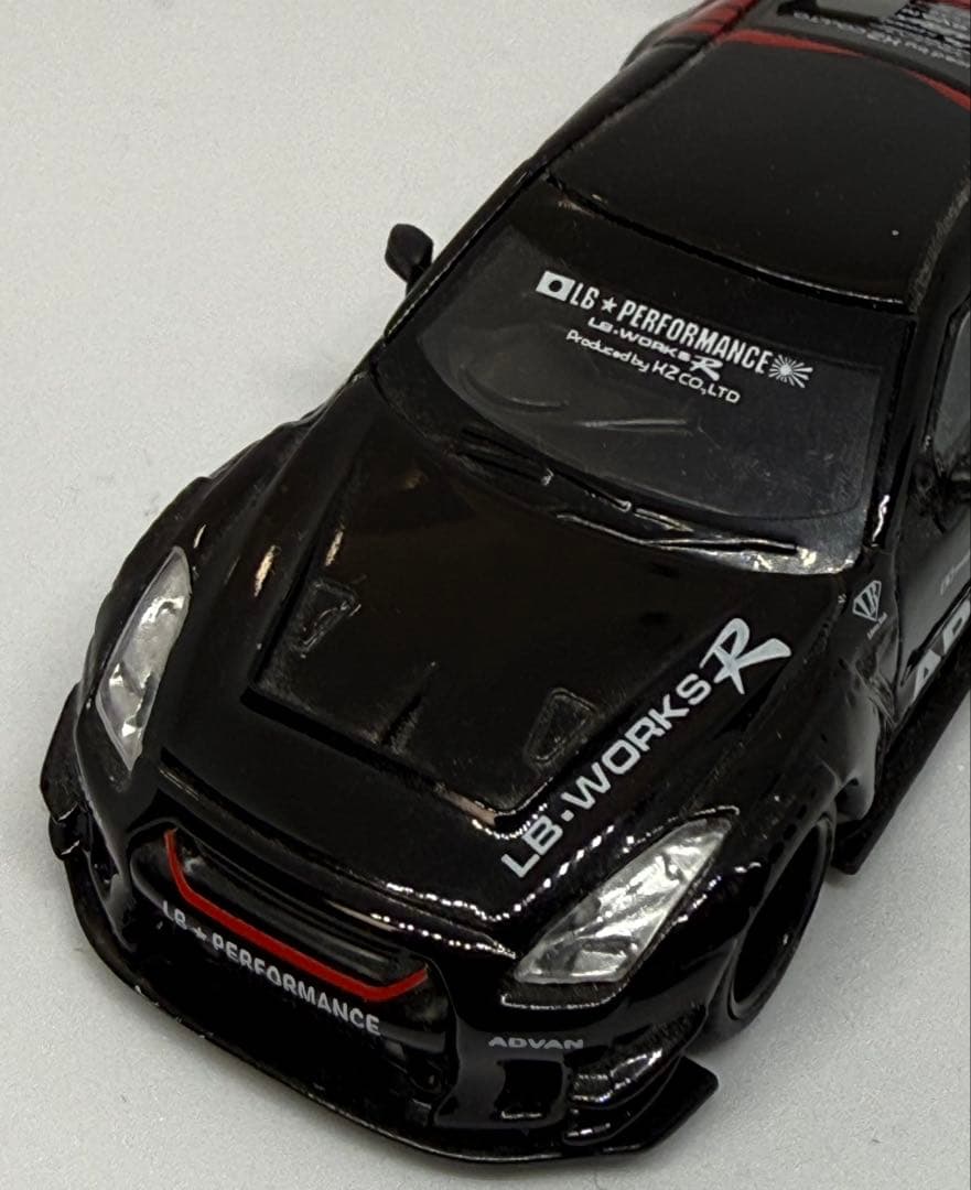 MINIGT R35 ADVANアドバン