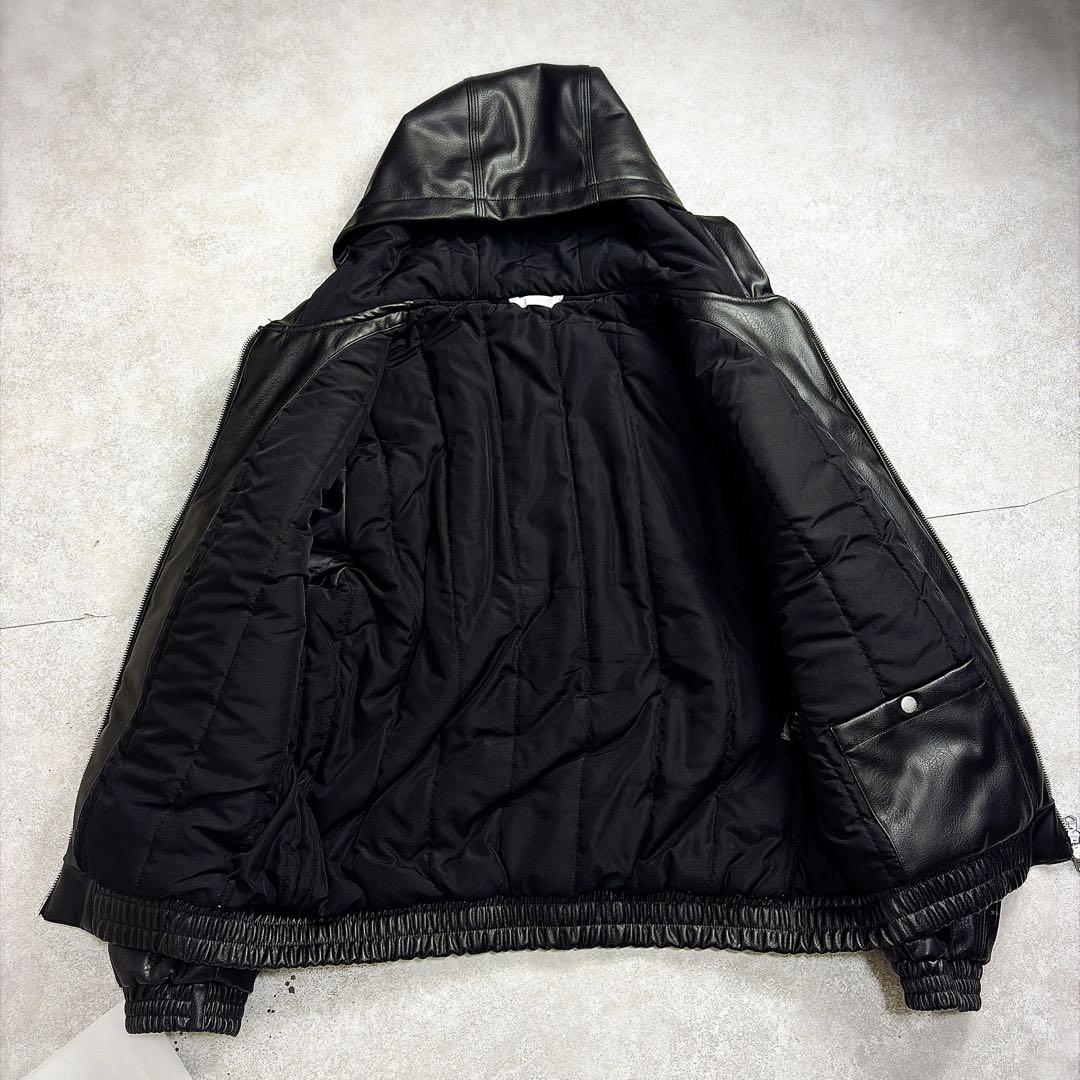 ZARA　フェイクレザー メンズ　フード付きジャケット XLサイズ　光沢　黒