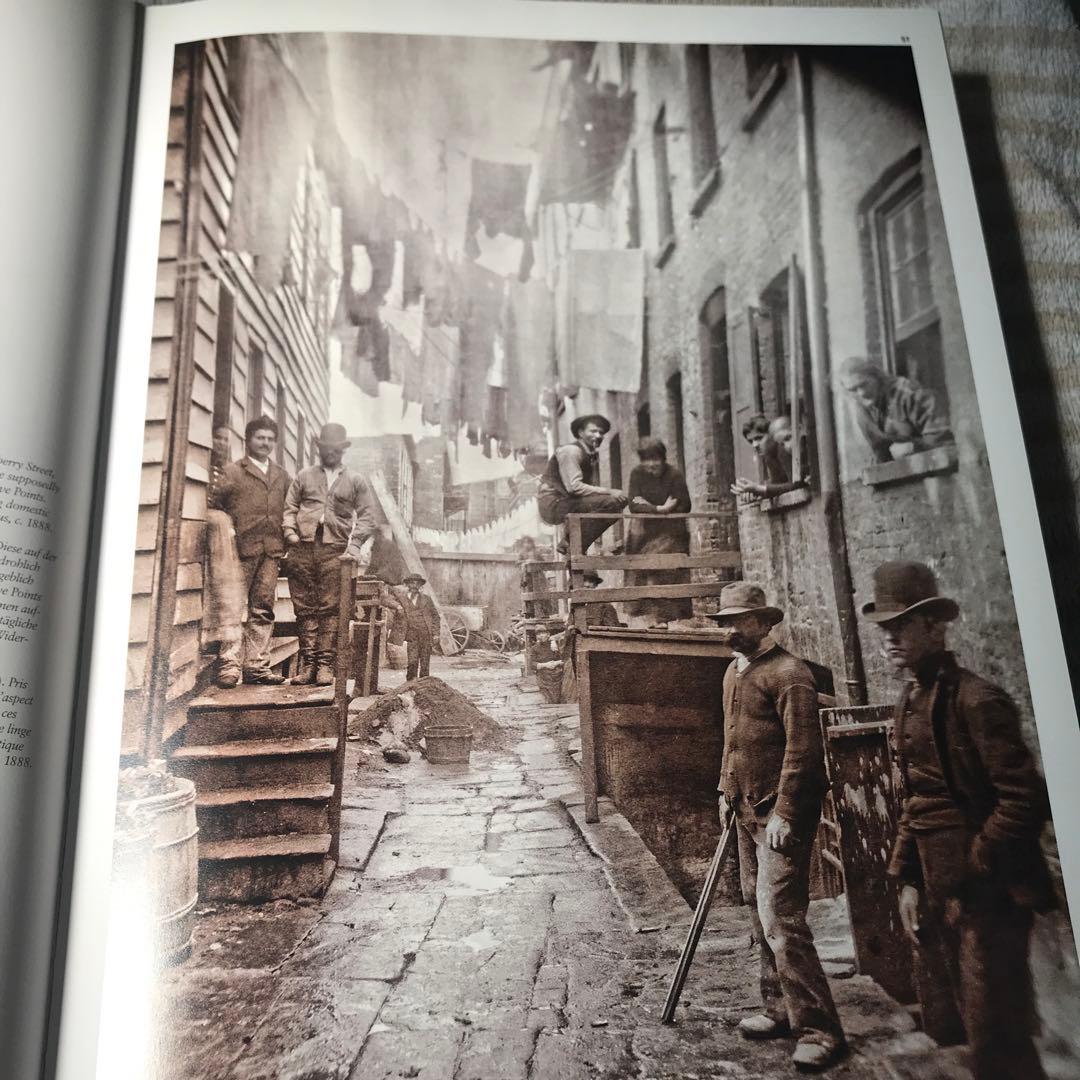 洋書 New York: Portrait of a City (TASCHEN)