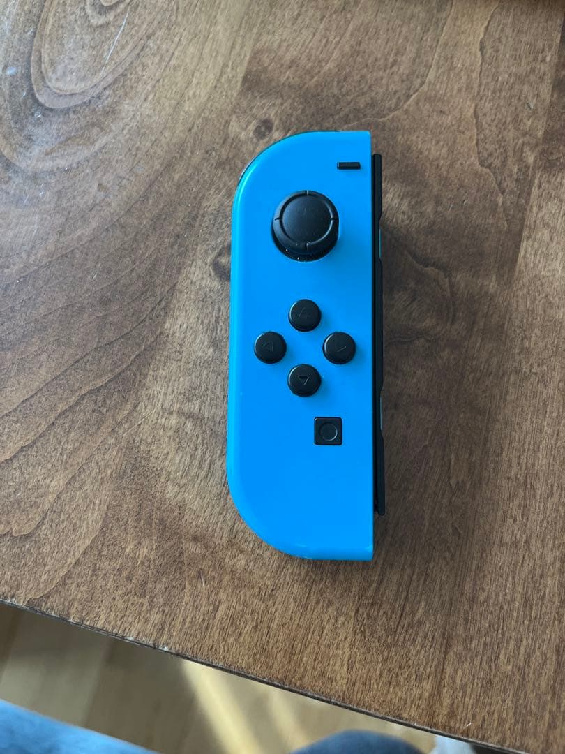 B*U様 Nintendo Switch 本体 とコントローラーセット