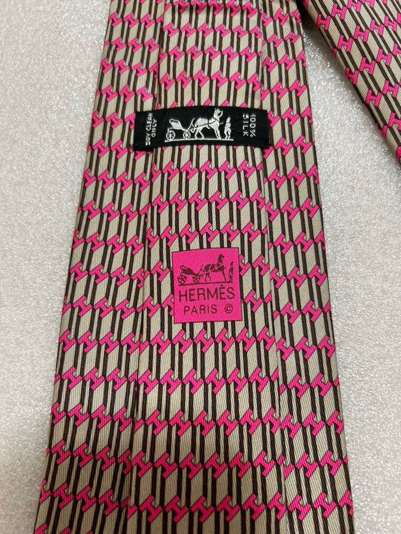 美品✨HERMES エルメス ブランド ネクタイ Hロゴ 総柄 シルク
