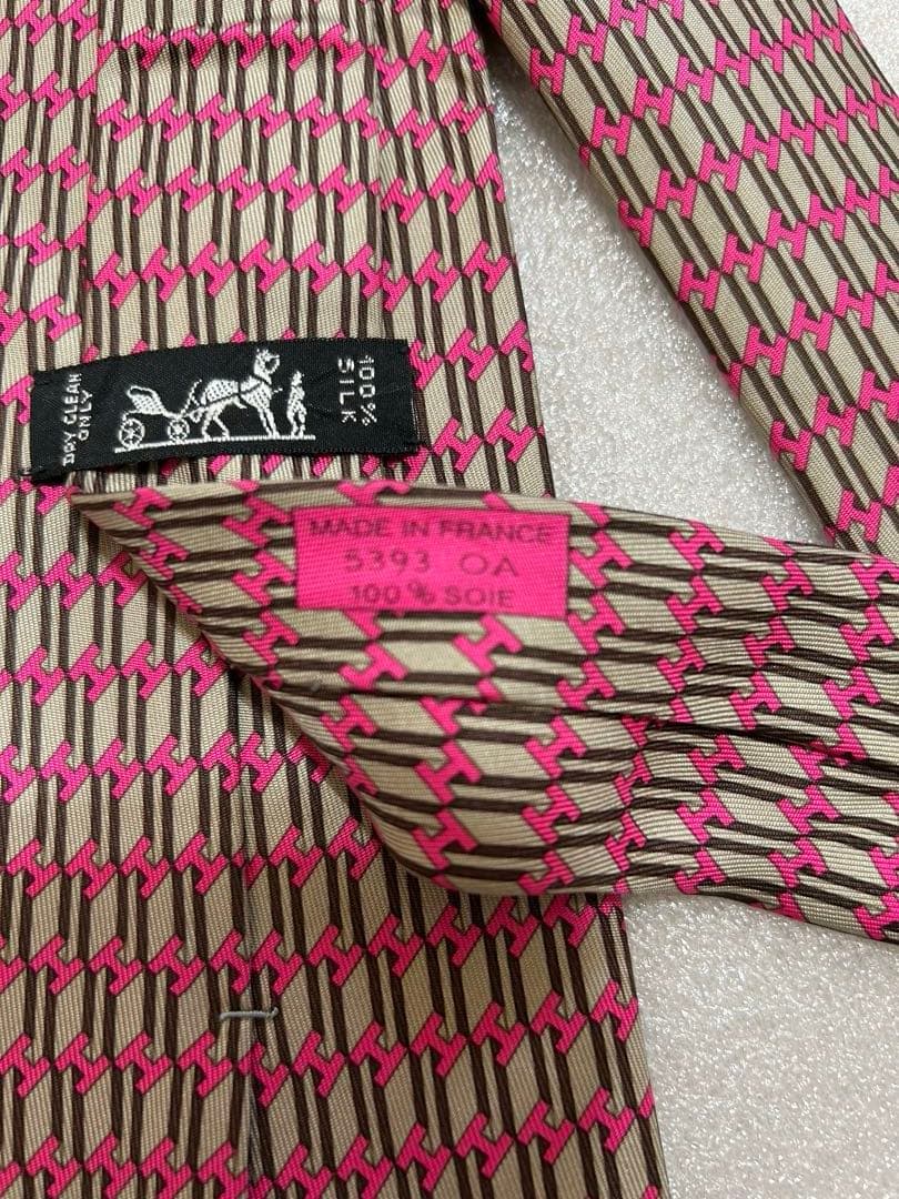 美品✨HERMES エルメス ブランド ネクタイ Hロゴ 総柄 シルク
