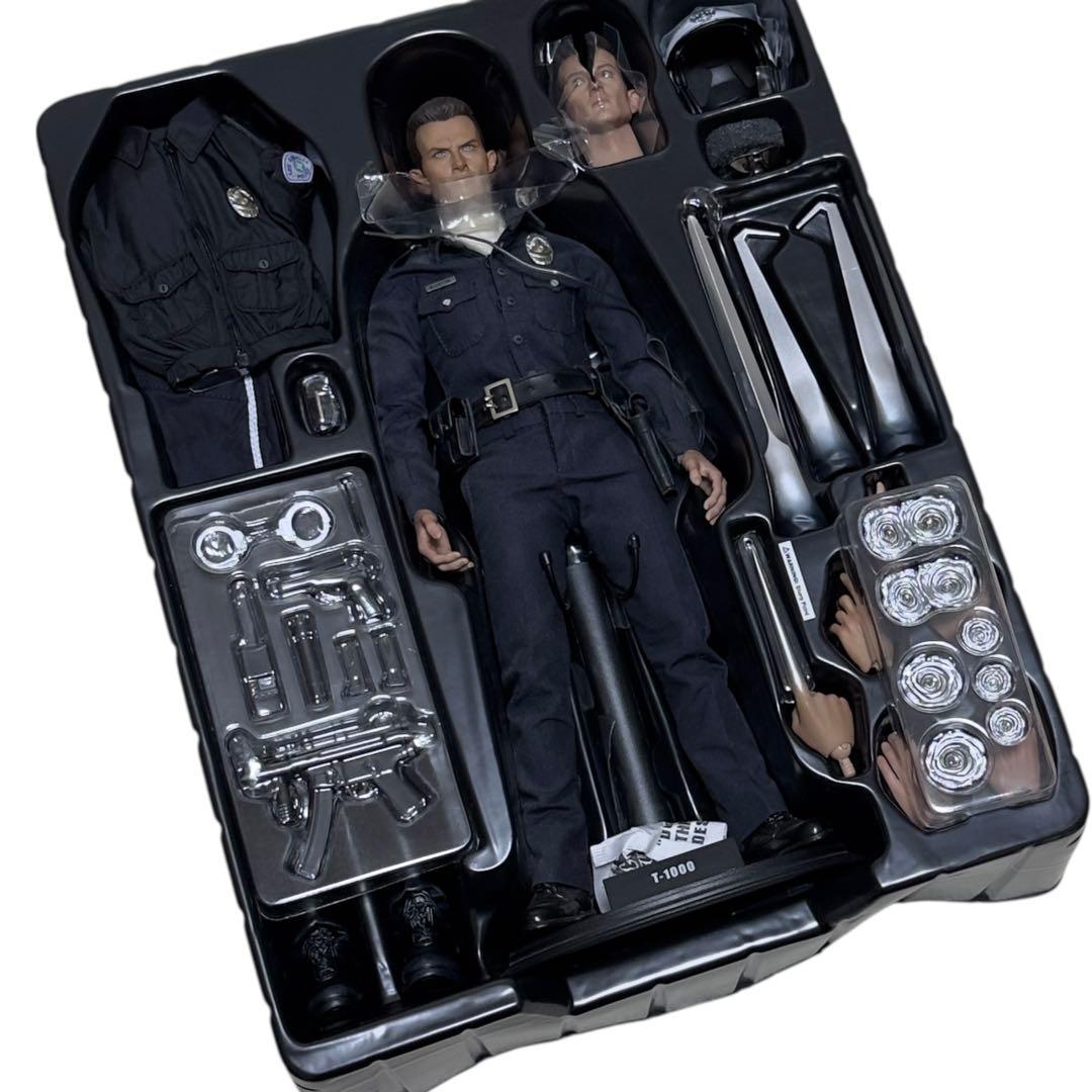 最終価格【状態必読☆長期保管】Hot Toys T2 T-1000 1/6