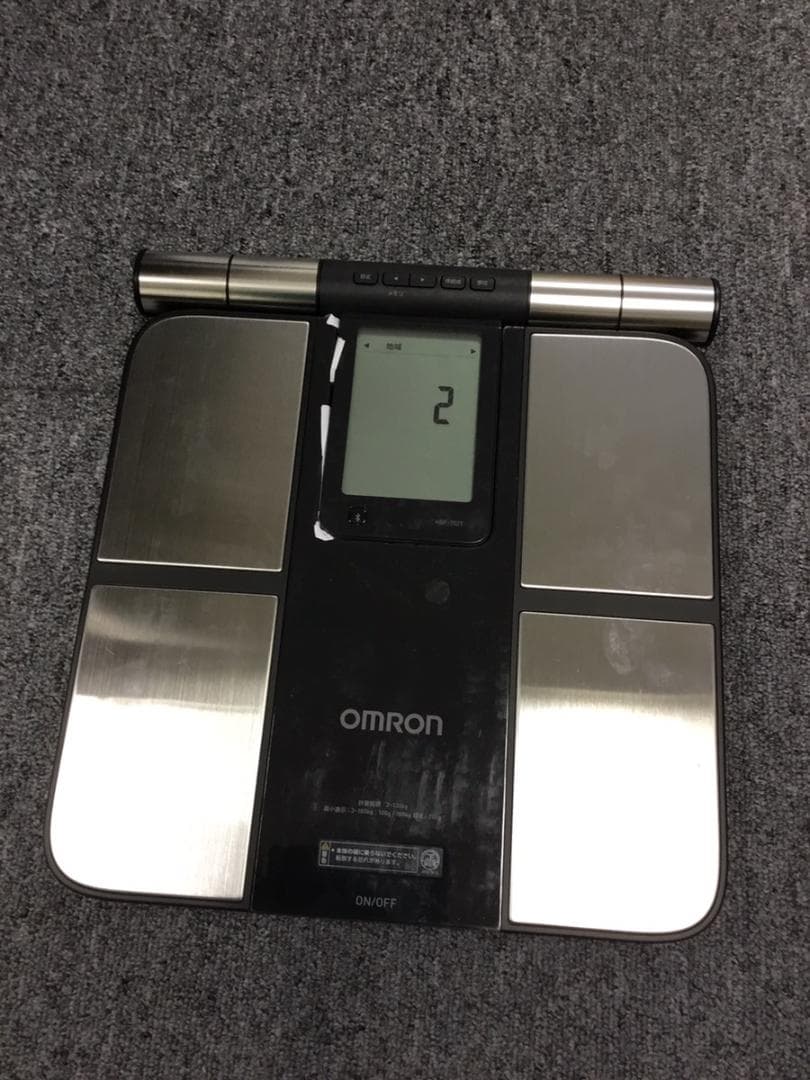 【数回使用】オムロン OMRON 体重体組成計 HBF-702T