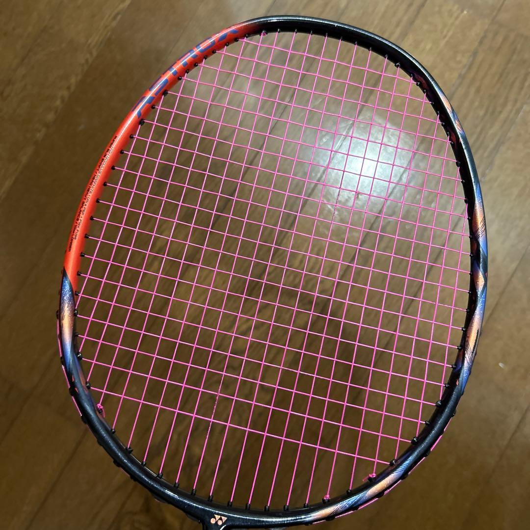 YONEXバドミントンラケットアストロクス77pro