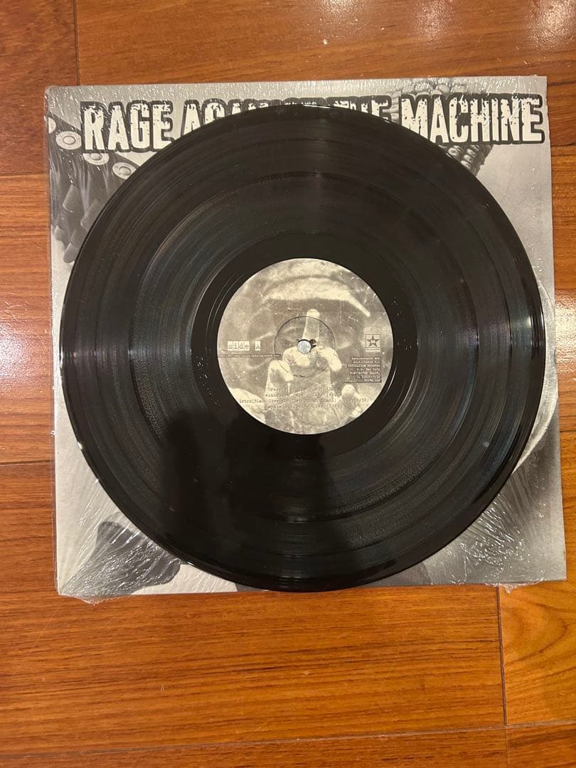 RAGE AGAINST THE MACHINE ステッカー付き