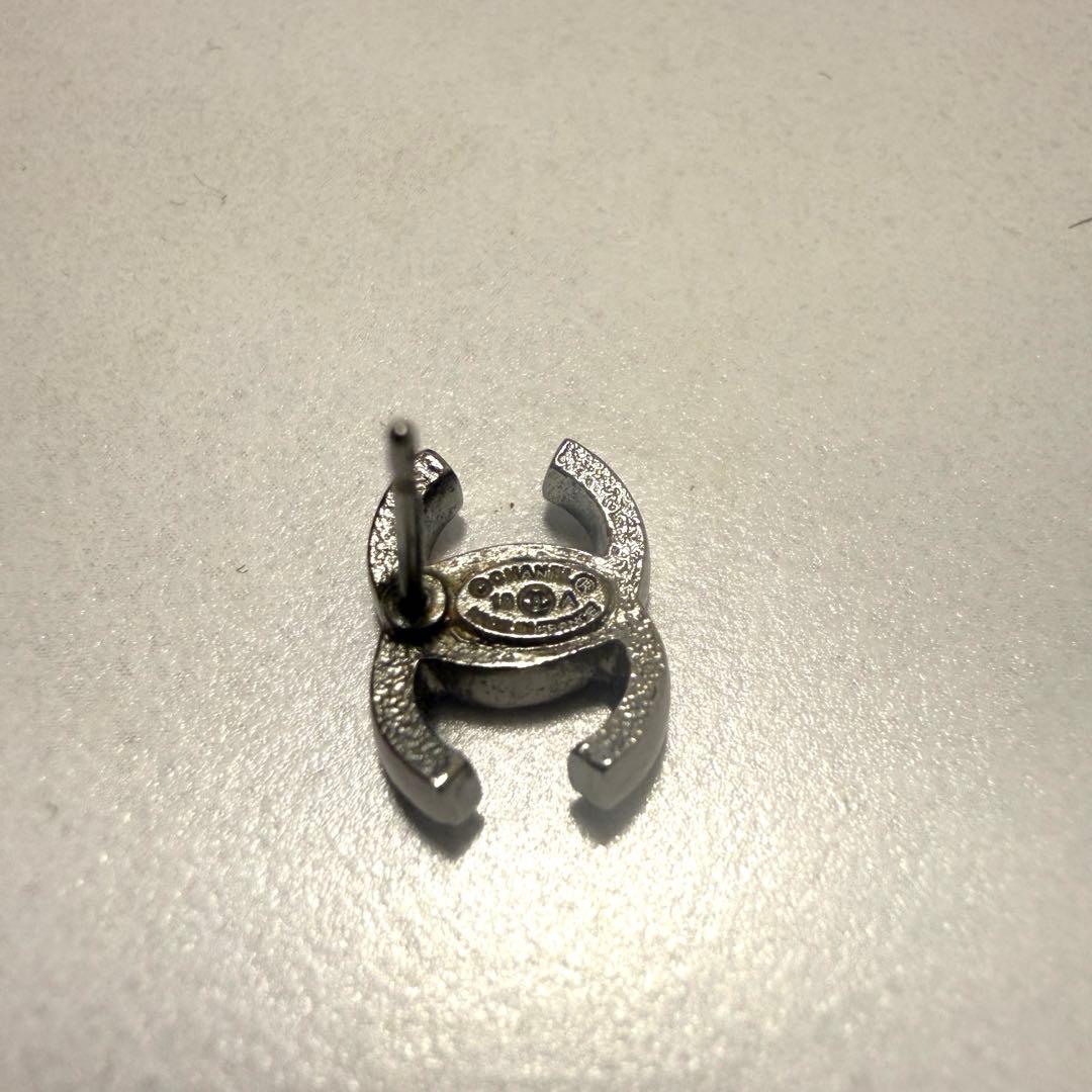 chi　CHANEL シルバー ピアス 片耳用