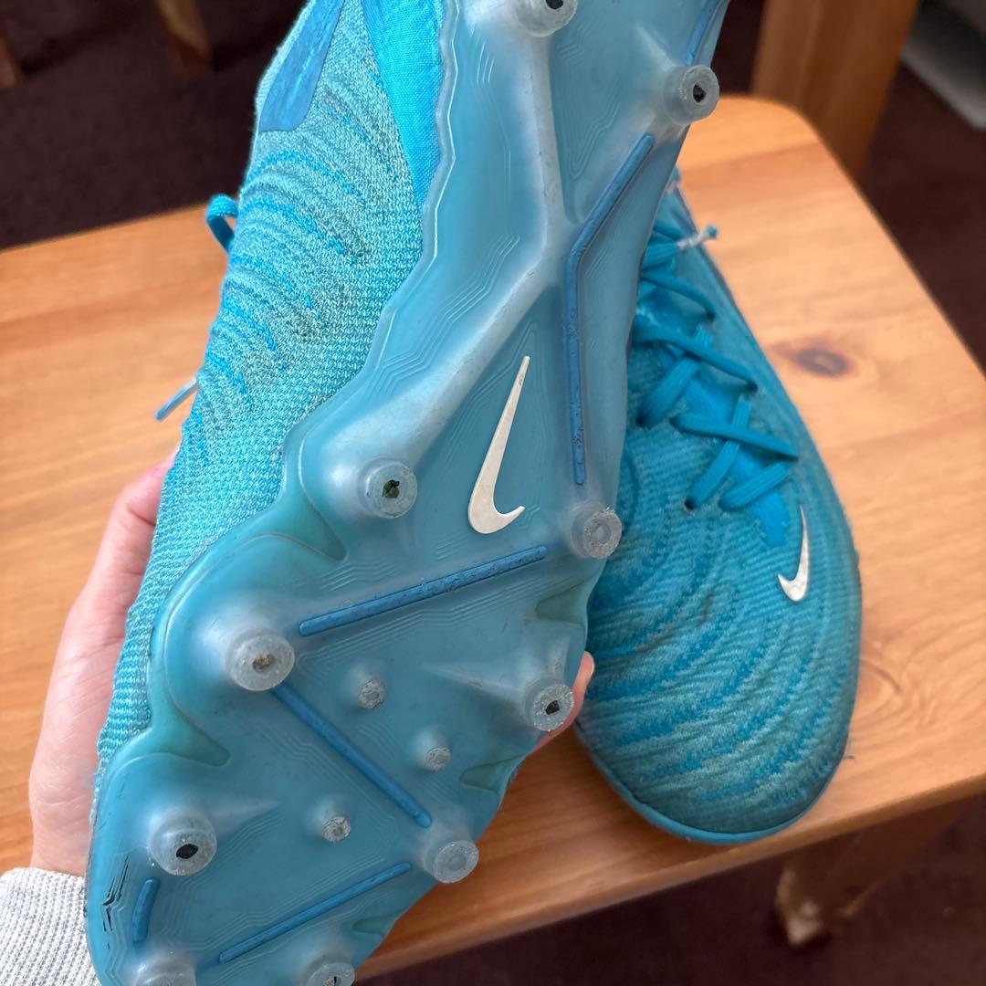 NIKE ファントム