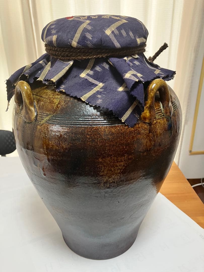 琉球　沖縄　酒壺　酒瓶　酒甕　三升？シリコン栓 泡盛容器　古酒作り　飴釉