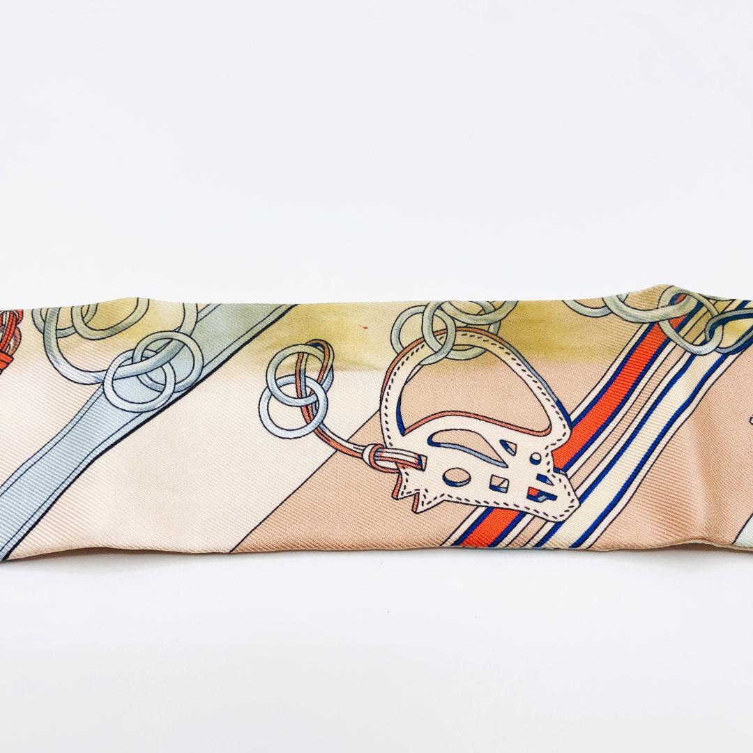 エルメス HERMES ツイリー 馬勒とチャーム スカーフ タグあり