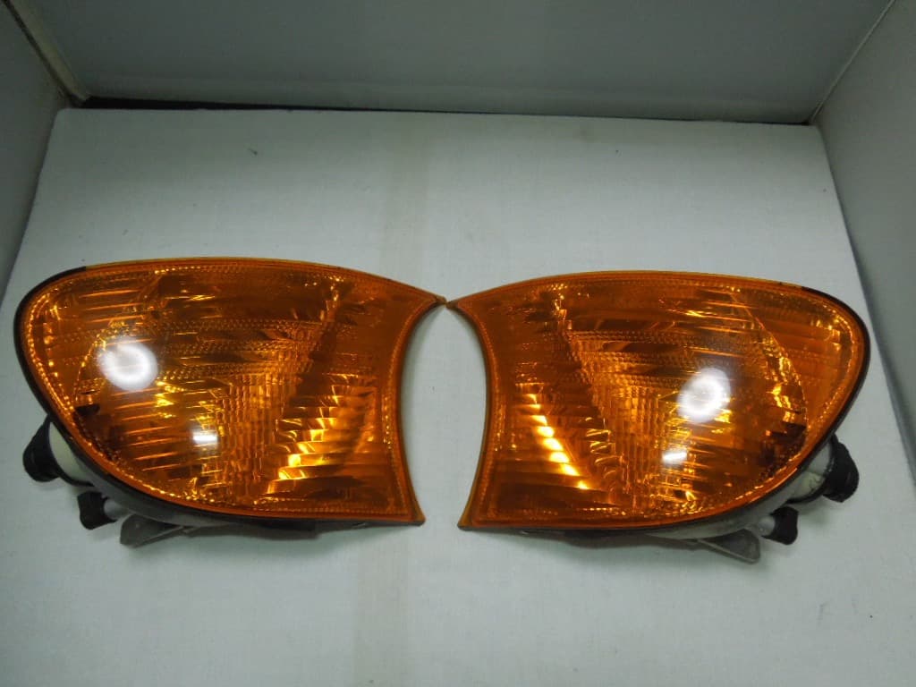 純正？　 E46 2DR ウインカー・テールランプセット