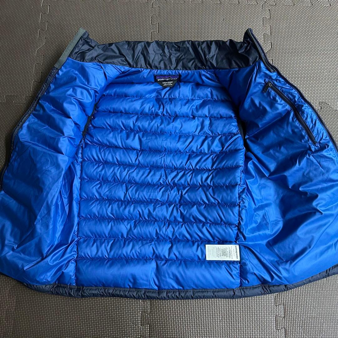 patagonia ダウンベスト ネイビー
