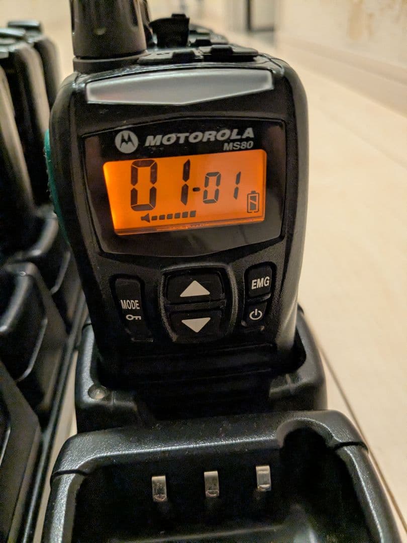 【計8台セット】モトローラ 特定小電力トランシーバー MS80 充電器付き