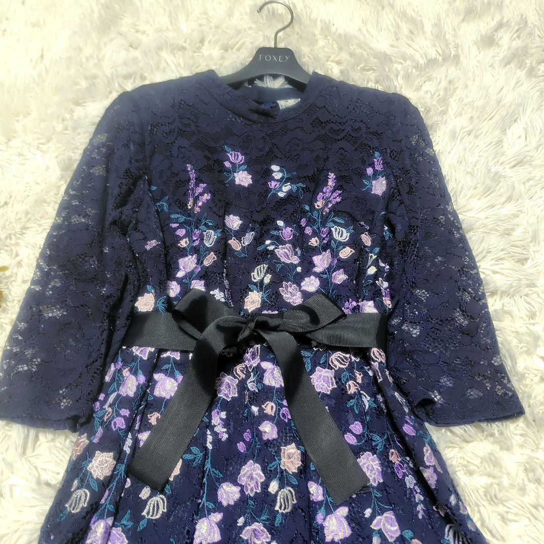【極美品♡希少42】ローズティアラ高級ライン　フラワー刺繍&レースワンピース　紺