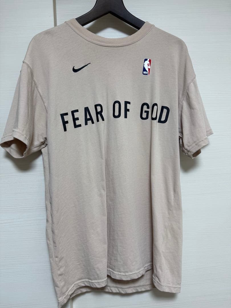 ファングッズ NBA NIKE FEAR OF GOD Warm Up Tee Oatmeal