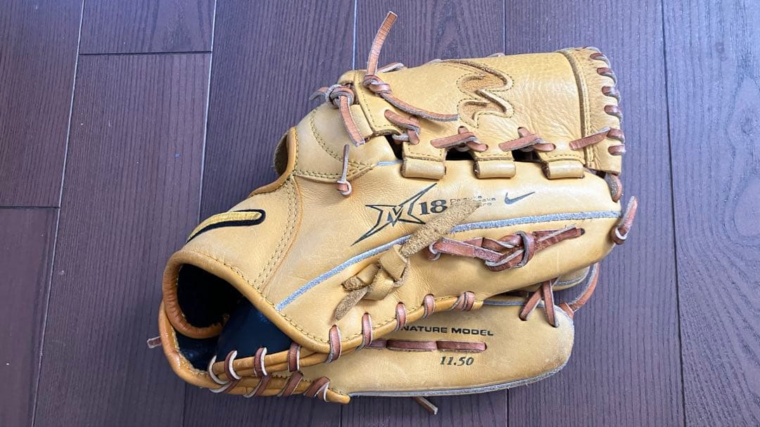 NIKE ナイキ 松坂大輔モデル M18 投手用 軟式グローブ