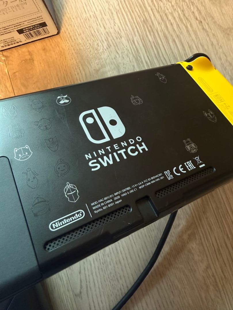 Switch 限定フォートナイトデザイン