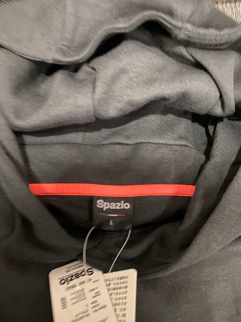 週末迄価格　SPAZIO VIAGGIO スパッツィオ　トレーナー　シャツ