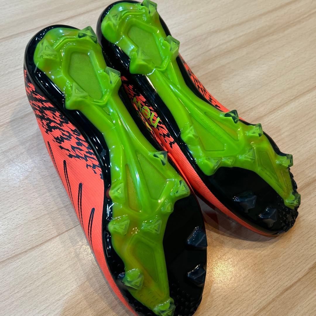 ニューバランス　サッカースパイク　フーロン