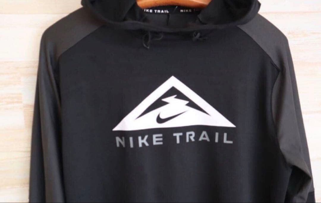 新品 NIKE ナイキ　Trail トレイル　長袖　シャツ　パーカー　Lサイズ
