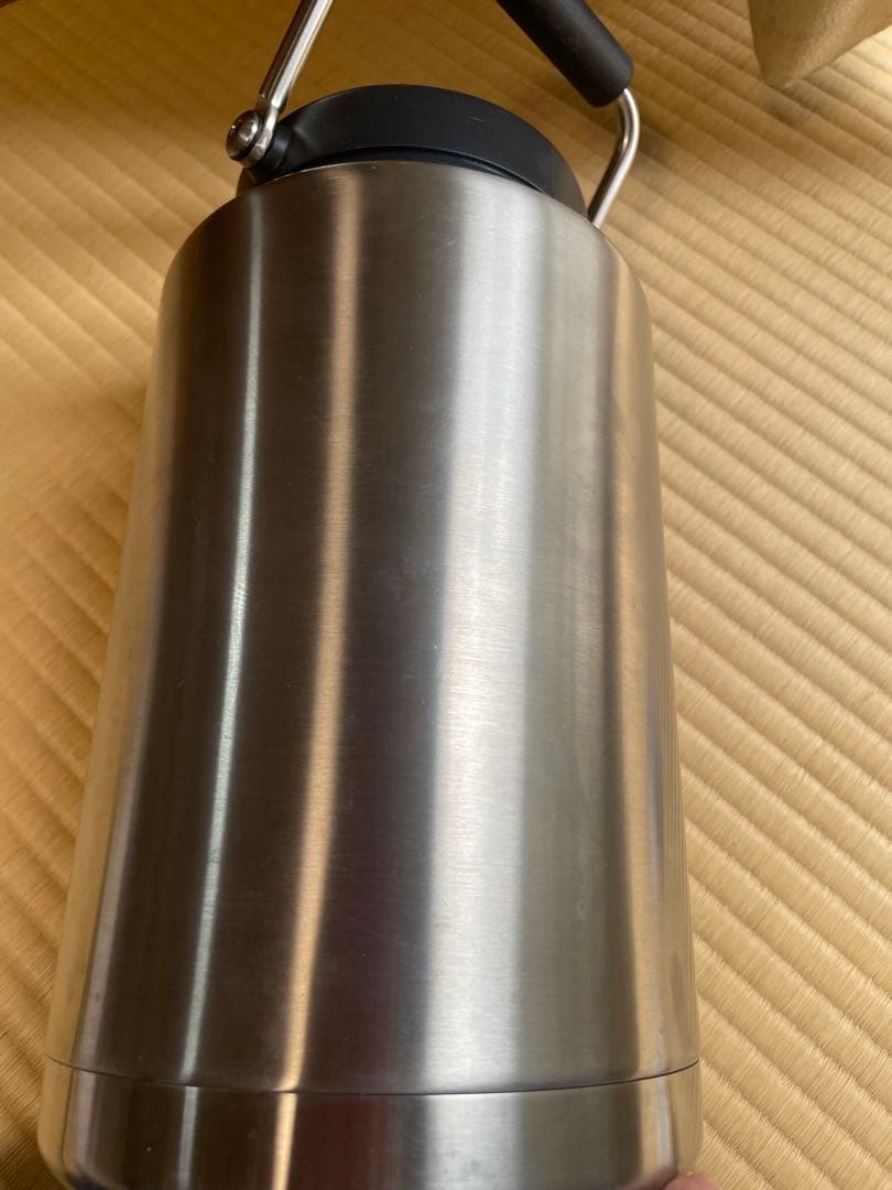 YETI ワンガロンジャグ