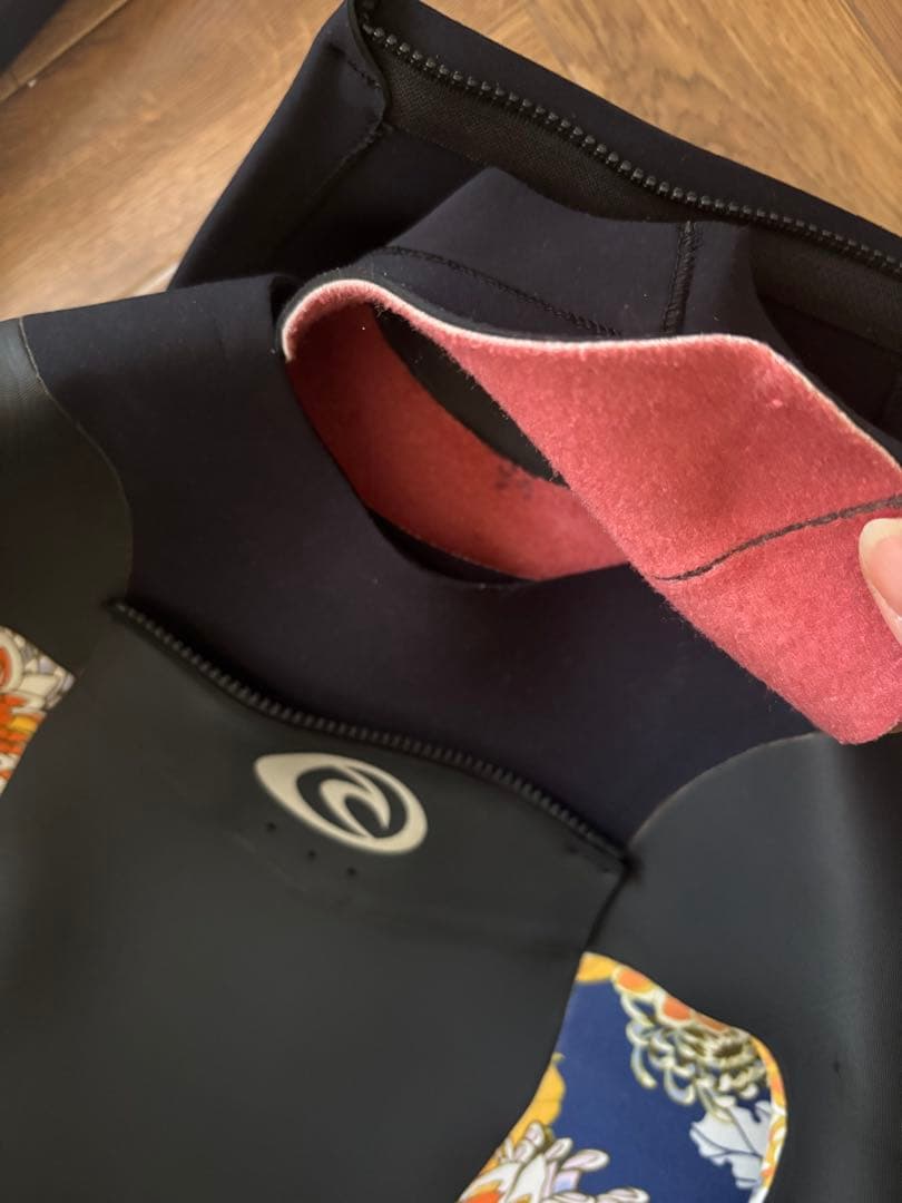 rip curl フルスーツ セミドライ　レディース　ROXY 好きにも