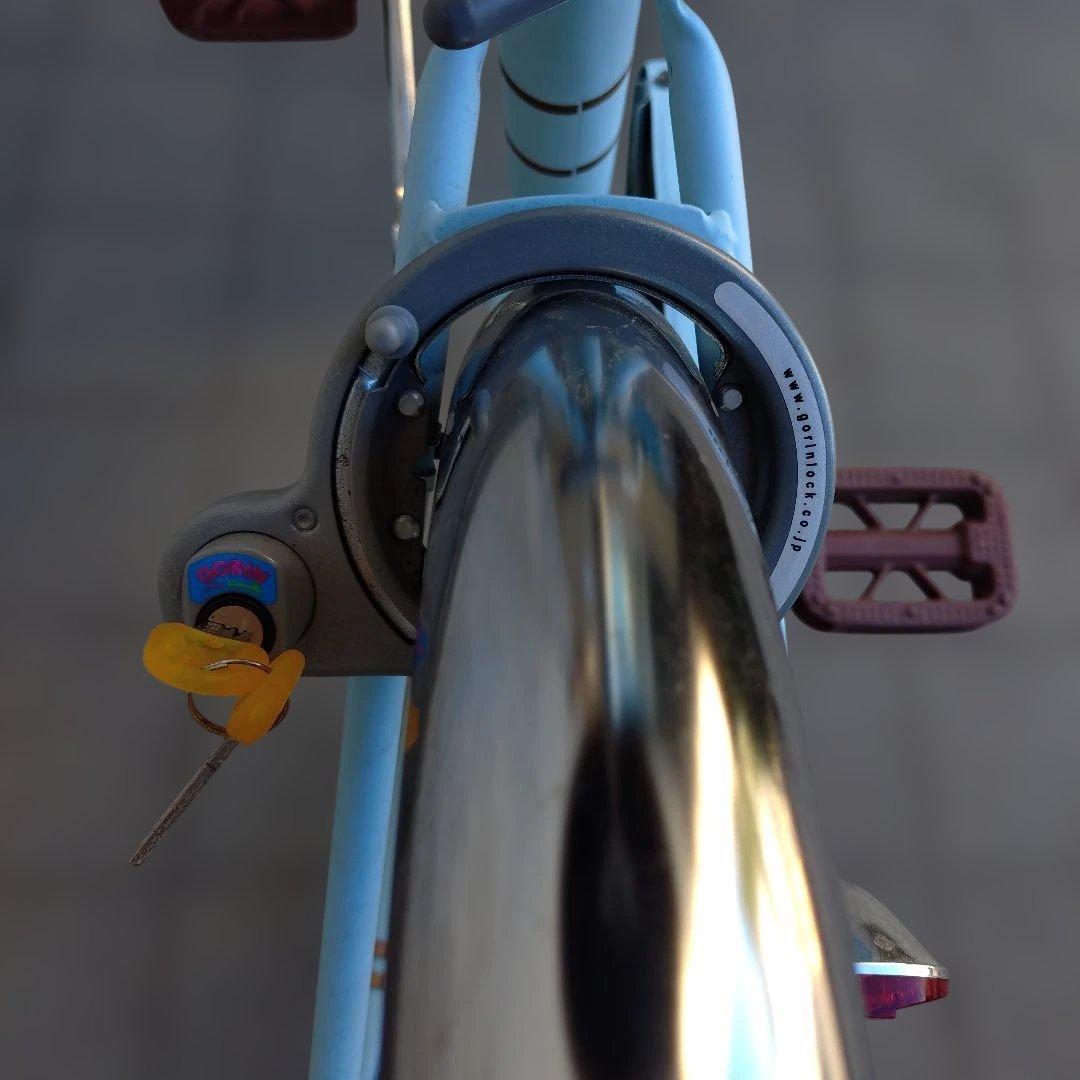 esse 子供用自転車 マカロンブルー 前カゴ付き　22インチ　BAA