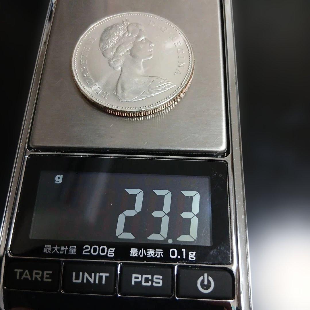 カナダ建国100年銀貨カナダガン