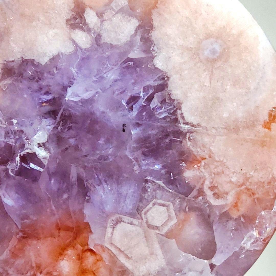 ​【激レア】紫ジオード 桜瑪瑙 丸玉 プレート ピンク 紫の爆晶 夢幻✨虹入り