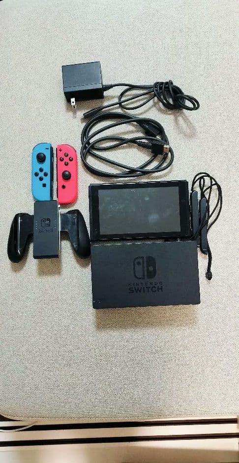 【中古品】Nintendo Switch(初代) 付属品、箱完備